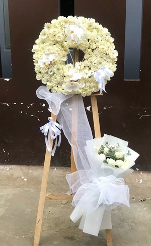 Vòng hoa viếng 250014