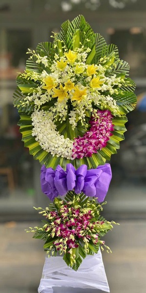Vòng hoa viếng 250016