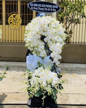 Vòng hoa viếng 250031