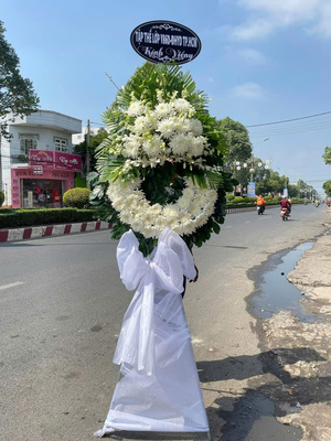 Vòng hoa viếng 250046