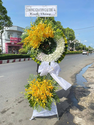 Vòng hoa viếng 250060