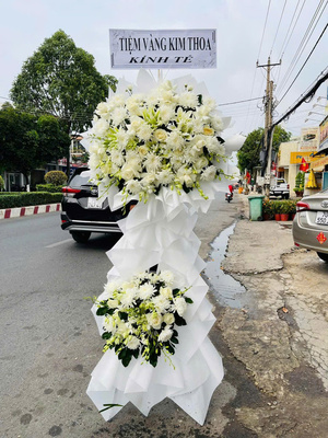 Vòng hoa viếng 250063