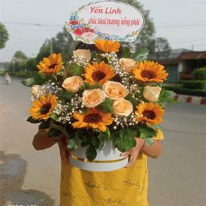 Giỏ hoa tươi chúc mừng TH013