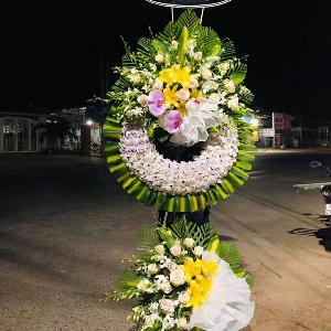 Vòng hoa chia buồn HCB202015