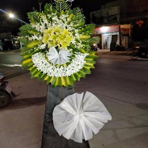 Vòng hoa chia buồn HCB202020