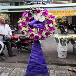 Vòng hoa chia buồn HCB202054