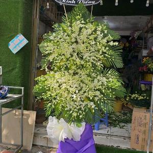 Vòng hoa chia buồn HCB202058