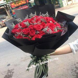 Bó hoa tươi chúc mừng HCM1915