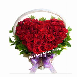 Bó hoa tươi chúc mừng HCM1918