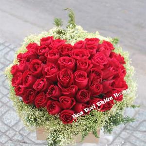 Bó hoa tươi chúc mừng HCM1931