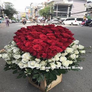 Bó hoa tươi chúc mừng HCM1938
