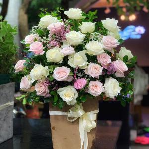 Giỏ hoa tươi chúc mừng HCM202077