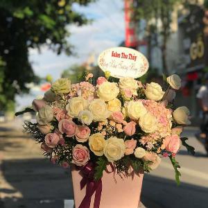 Giỏ hoa tươi chúc mừng HCM202079