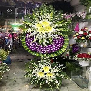Vòng hoa chia buồn HCB201932